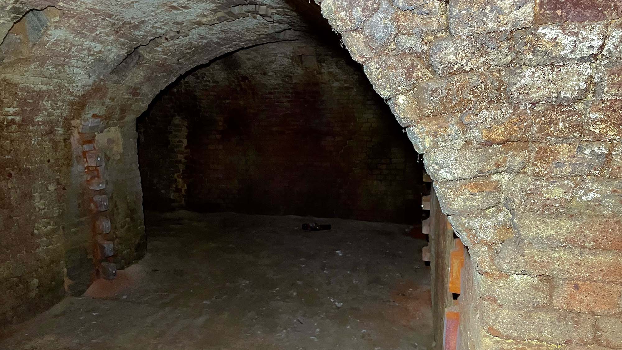 Zigzaginiai tuneliai krosnių viduje